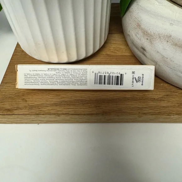 Ofra Long Lasting Liquid Lipstick -Baroque - Picture 3 of 3